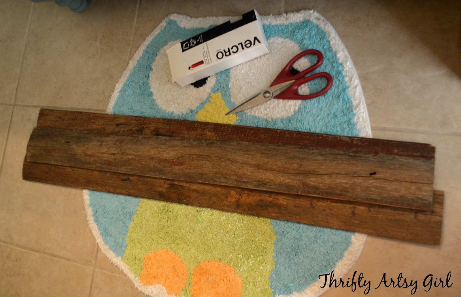 Thrifty Artsy Girl: Mirror Mirror on the Wall: Easy DIY Reclaimed Wood