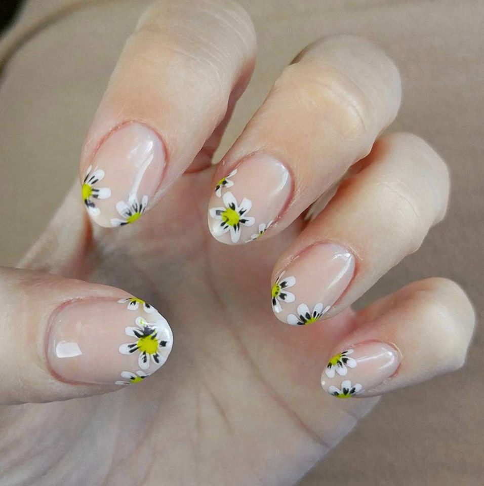 Beautiful Spring Nail Arts You Should Copy Now - trends4everyone