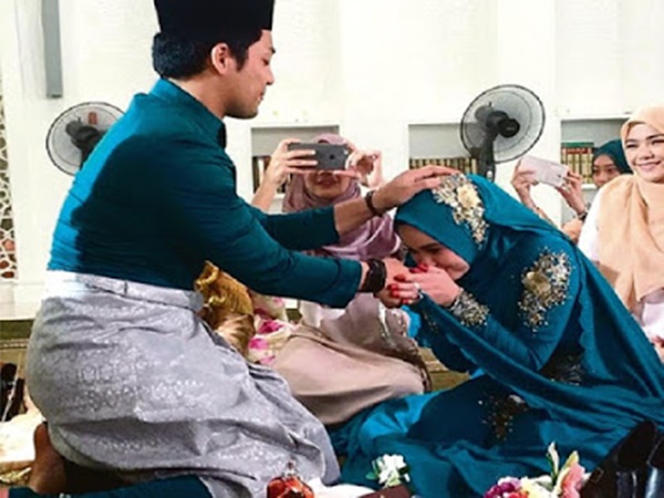 Kahwin kamal adli [VIDEO] Kamal