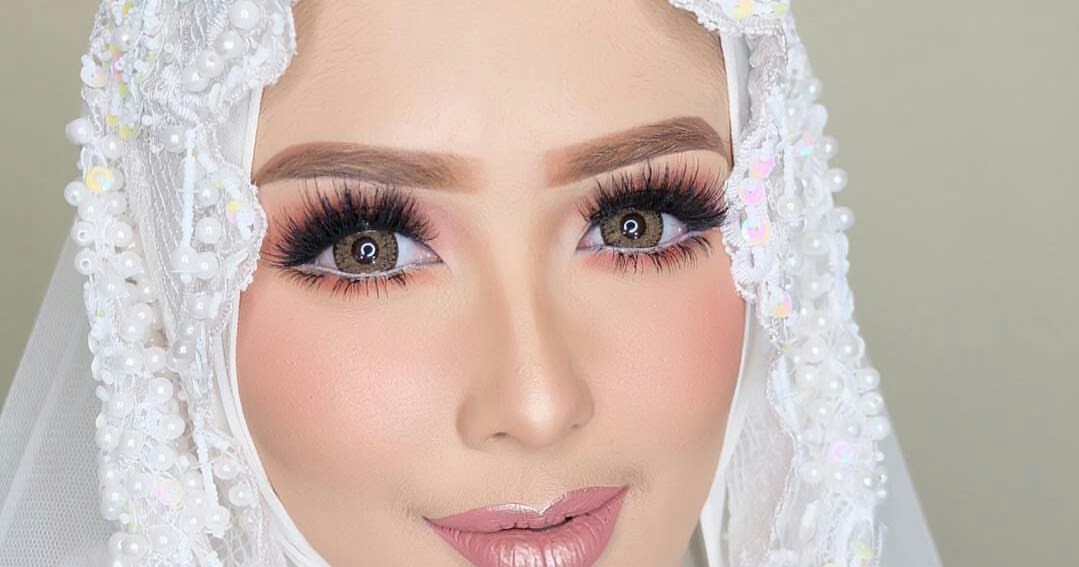 Softlens Warna Coklat Yang Cocok Untuk Pernikahan Dan Wisuda softlens warna coklat yang cocok untuk pernikahan dan wisuda