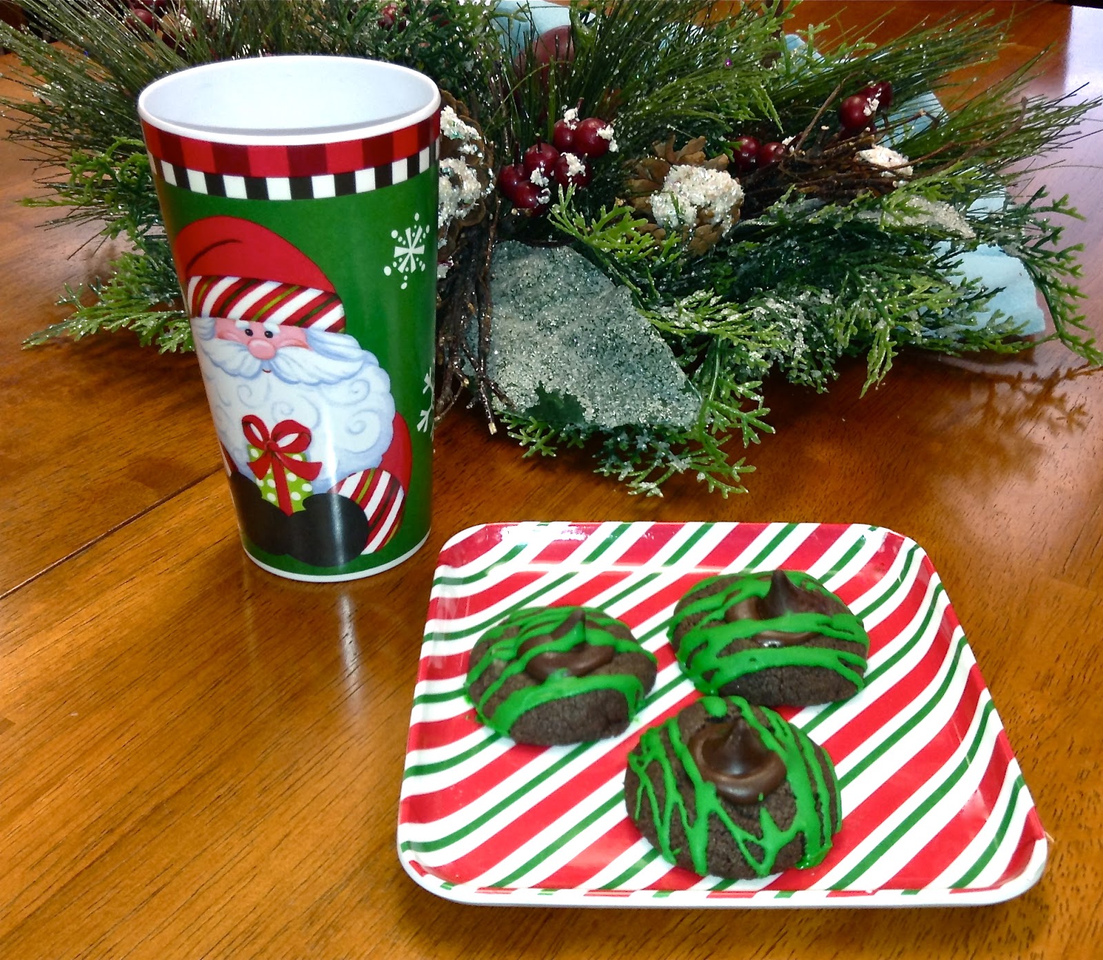 Sundaysupper Holiday Cookie Exchange Featuring Double The Mint Chocolate Kiss Cookies Cafe Delites