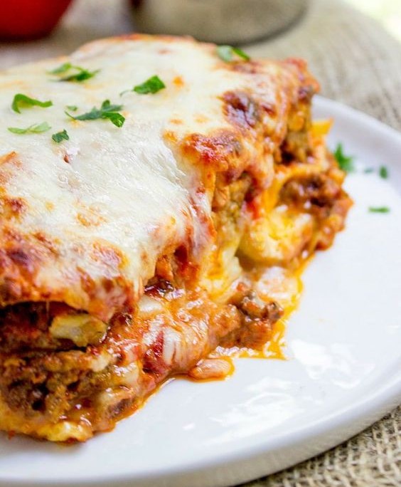 The Best Lasagne with Mature Cheddar & Gruyere Cheese Sauce SIMPLE