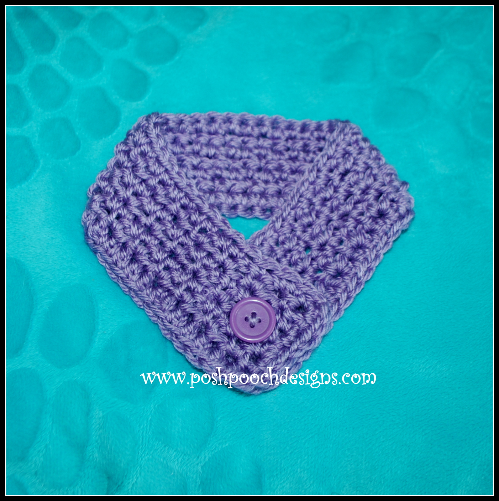 Posh Pooch Designs Dog Clothes 12 Collars of Christmas 8 "Button Dog