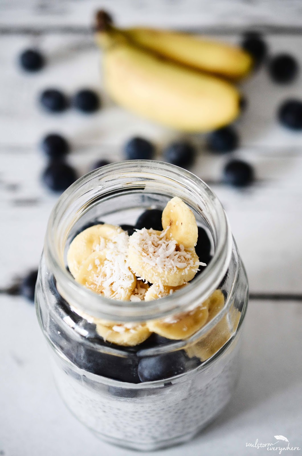 Pudding chia z owocami, na mleku kokosowym! soulstormeverywhere