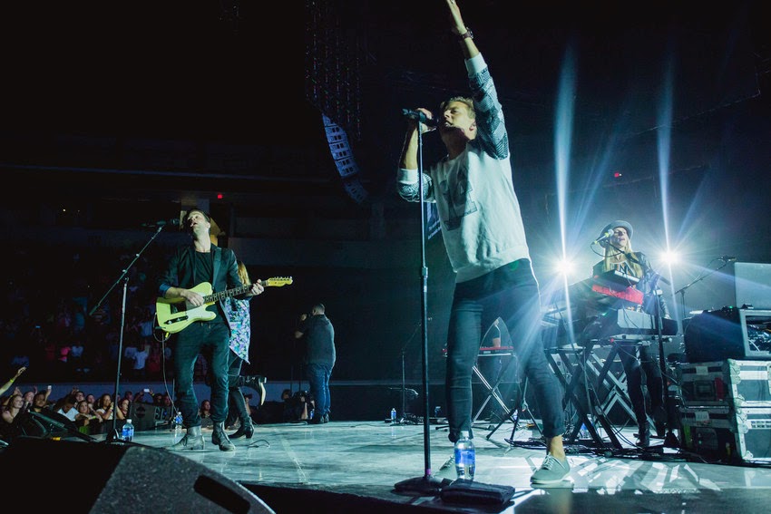 Hillsong Worship Tour EUA STEFANY