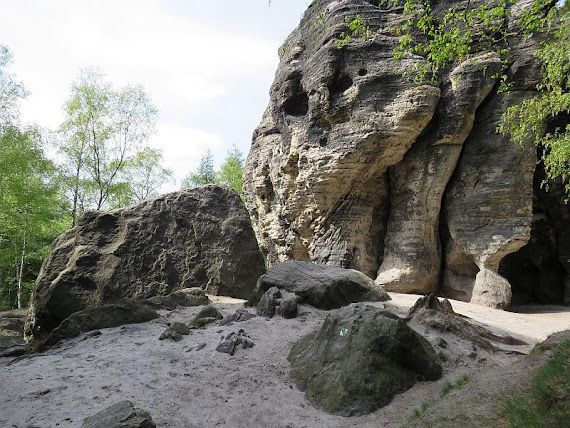 Malě stěny.