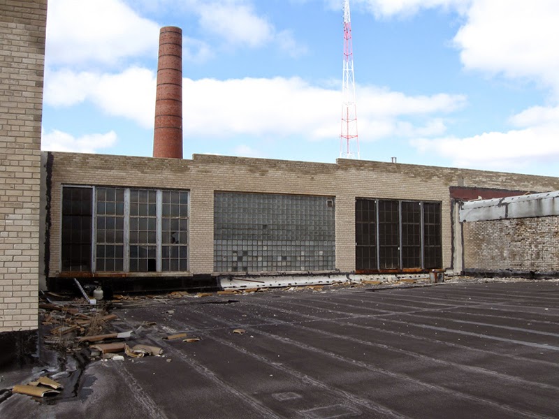 nailhed Fred Sanders and the Chocolate Factory