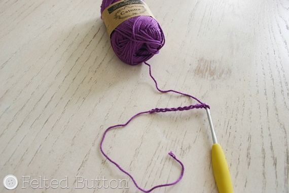 Scheepjes Catona "Paper" Chain (free crochet pattern) by Felted Button