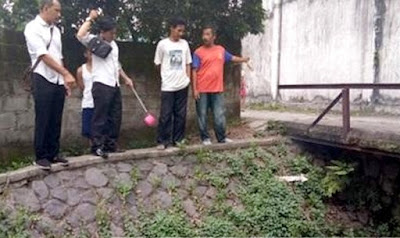 Air Sumur Tercemar Limbah PG, Puluhan Warga Krisis Air Bersih Air Sumur Tercemar Limbah PG, Puluhan Warga Krisis Air Bersih