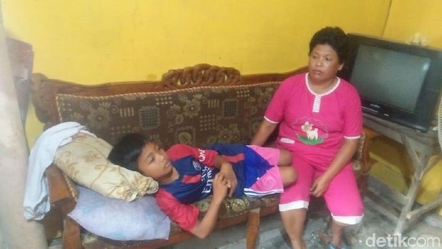 Seorang Pria Membagikan Es Susu Gratis, 25 Siswa SD di Jombang Keracunan