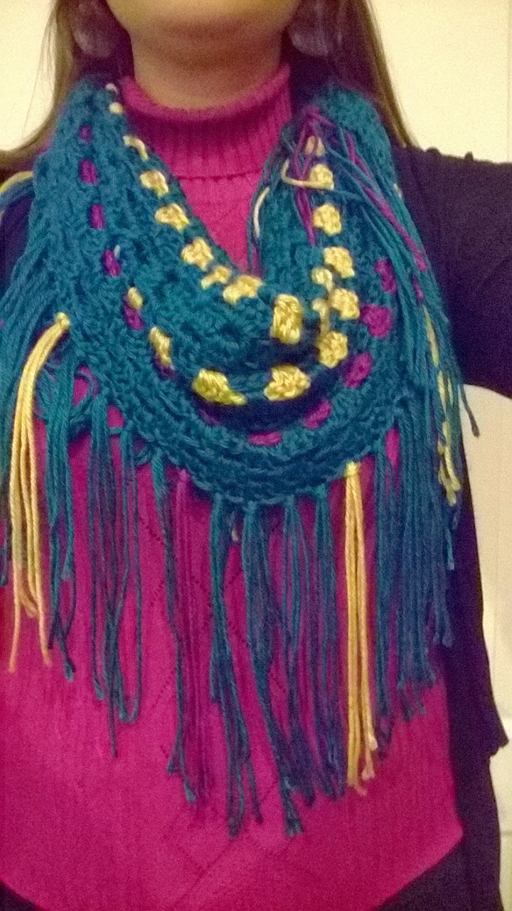 Craft Disasters and other Atrocities: Granny Infinity Fringe Scarf