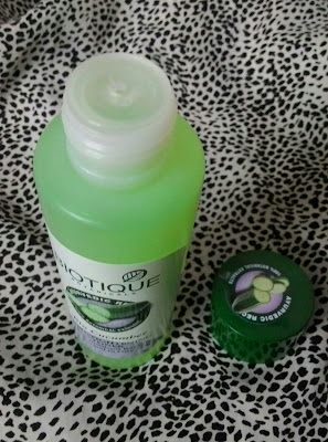 Biotique Bio Cucumber Pore Tightening Toner Review