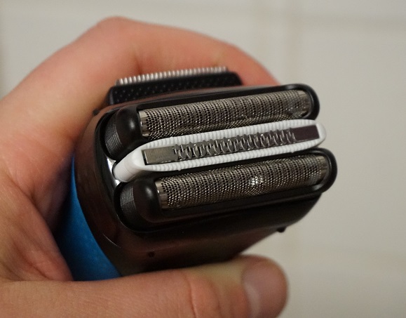 REVIEW: Braun Series 3 ProSkin 3040s | The Test Pit