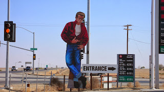 Two story figure of James Dean at the intersection of hwy 33 and 46