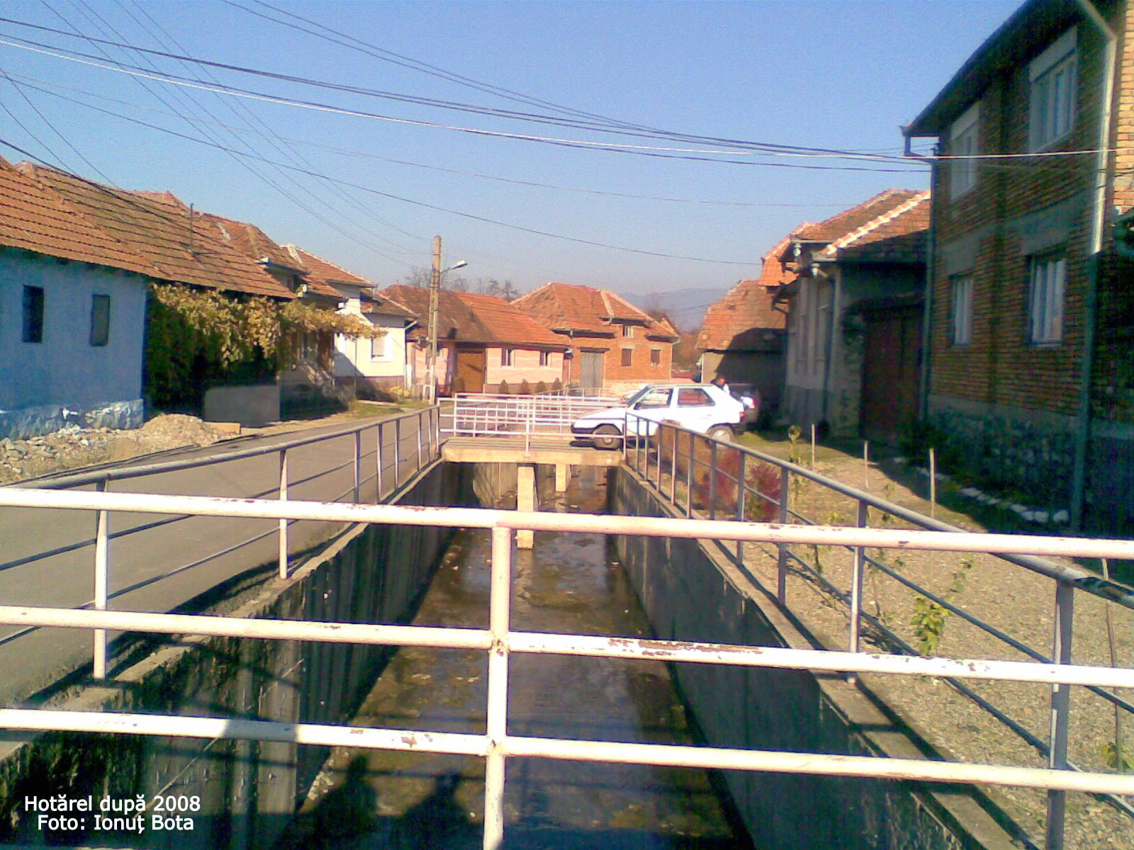 Hotarel, Bihor, Romania dupa 2008 ; satul Hotarel comuna Lunca judetul Bihor Romania