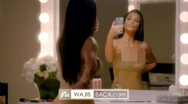 Kenapa Banyak Selfie Telanjang? Ternyata Ini Alasannya!