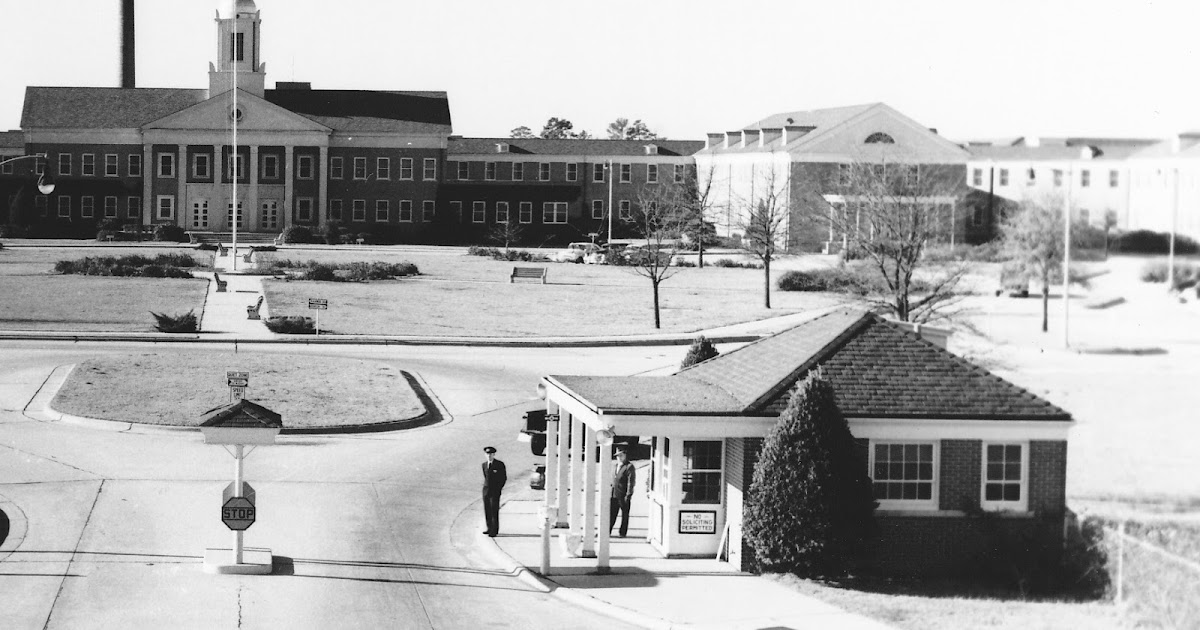 IMAGES OF OUR PAST ENTRANCE TO VA HOSPITAL, DUBLIN, 1950s