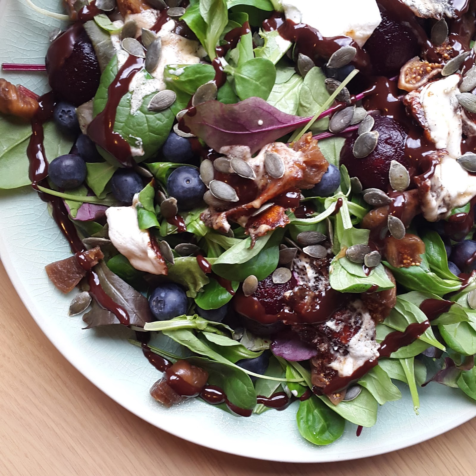 Food Caramelised Goats Cheese Salad With Dark Chocolate Dressing