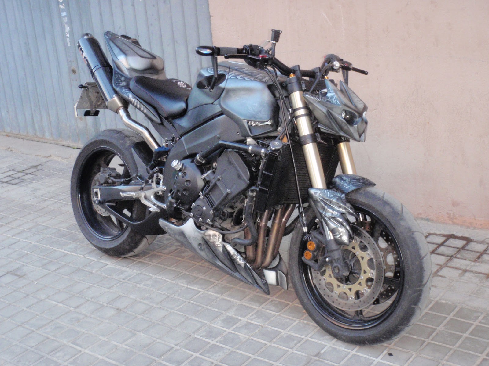 Acost Project: Yamaha R1 2004, Pura Vida