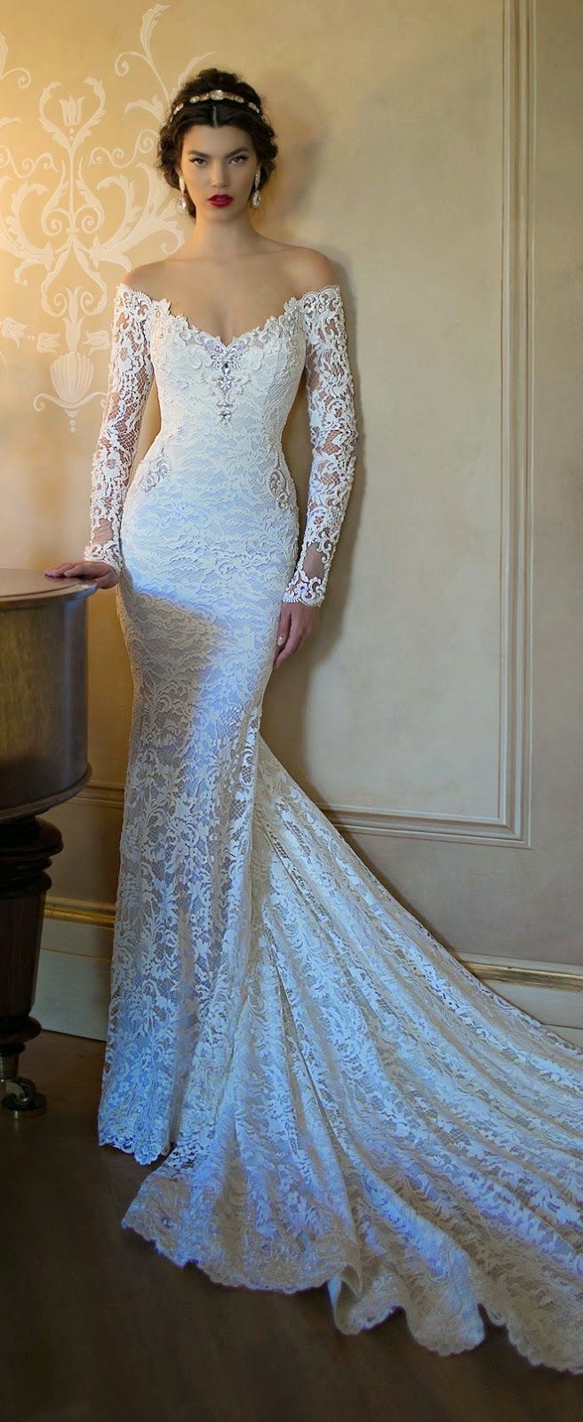 MisAisleStyle Top 10 Romantic Mermaid Lace Wedding Dress