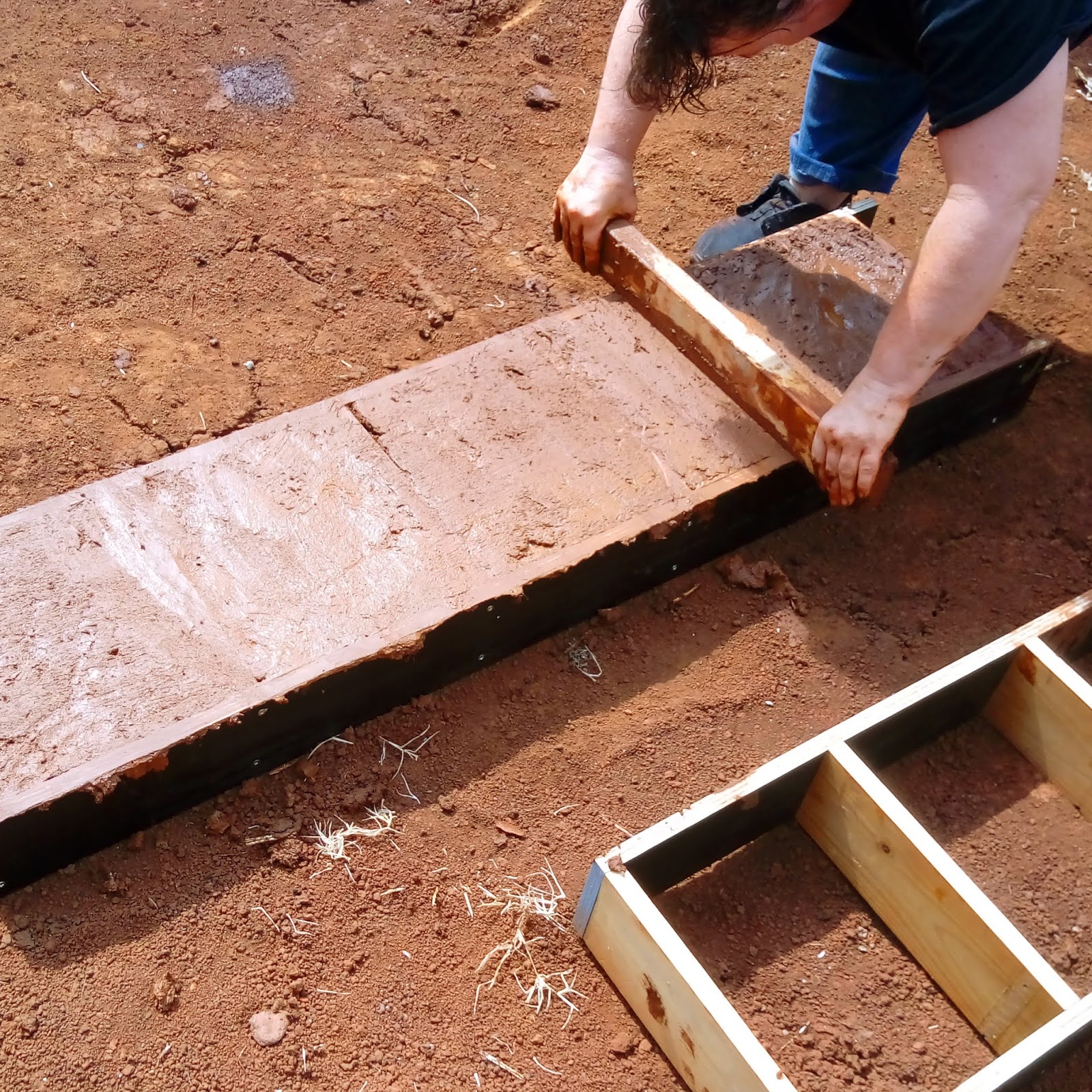 THE MAKING OF MUD BRICK