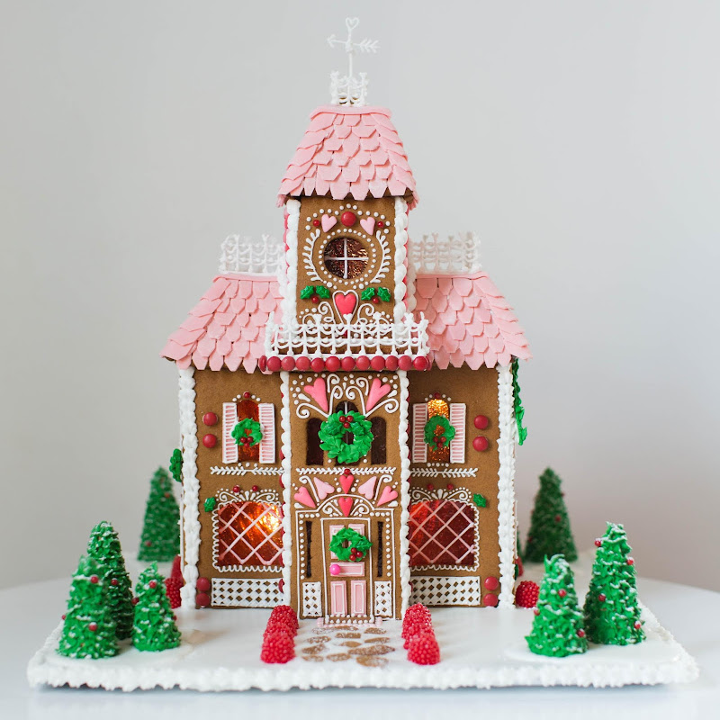 gingerbread, gingerbread house decorating, christmas gingerbread house, gingerbread recipe, christmas house, gingerbread house recipe, 