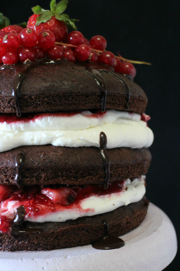 naked-cake-de-chocolate-y-frutas-del-bosque, chocolate-berries-naked-cake