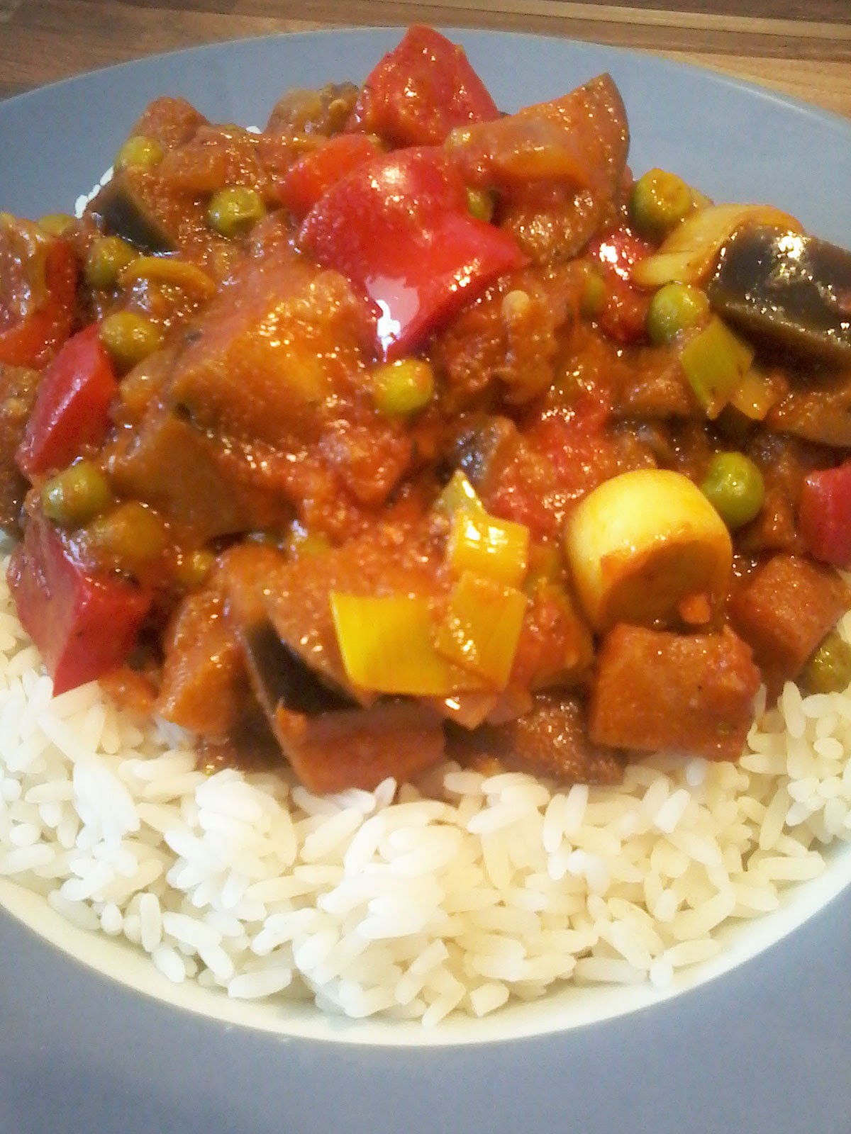 Clutching at straws...: Indisches Auberginen-Erbsen-Curry mit Reis