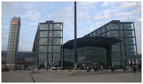 Dicas práticas para viajar de trem e ônibus na Alemanha - Berlin Hauptbahnhof