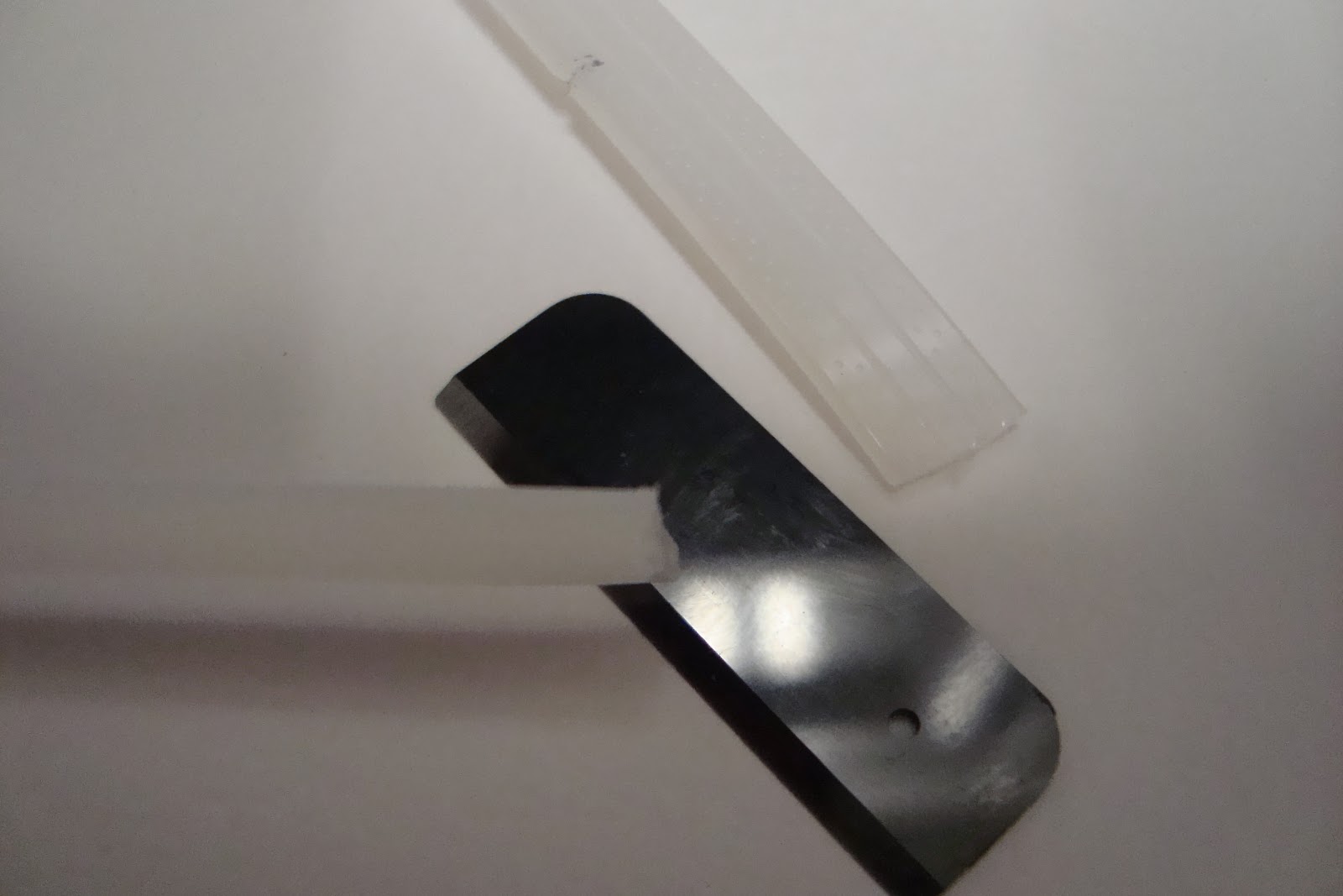 Black Scout Survival Ceramic Razor Blade