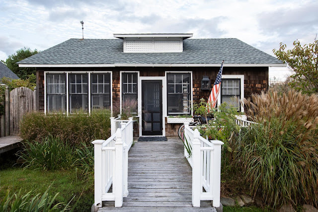Lovely beach cottage on Fire Island, New York