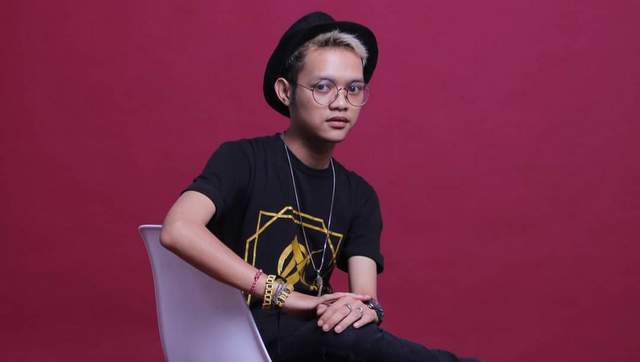 Lirik Lagu Crawling Insan Aoi Feat Annisa Nurfauzi Lirik Lagu Dunia