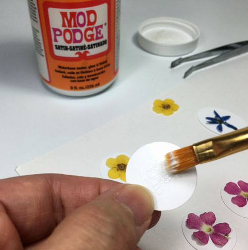 Pressed Real Flower Resin Tutorial Part II Tips and Tricks / The Beading Gem
