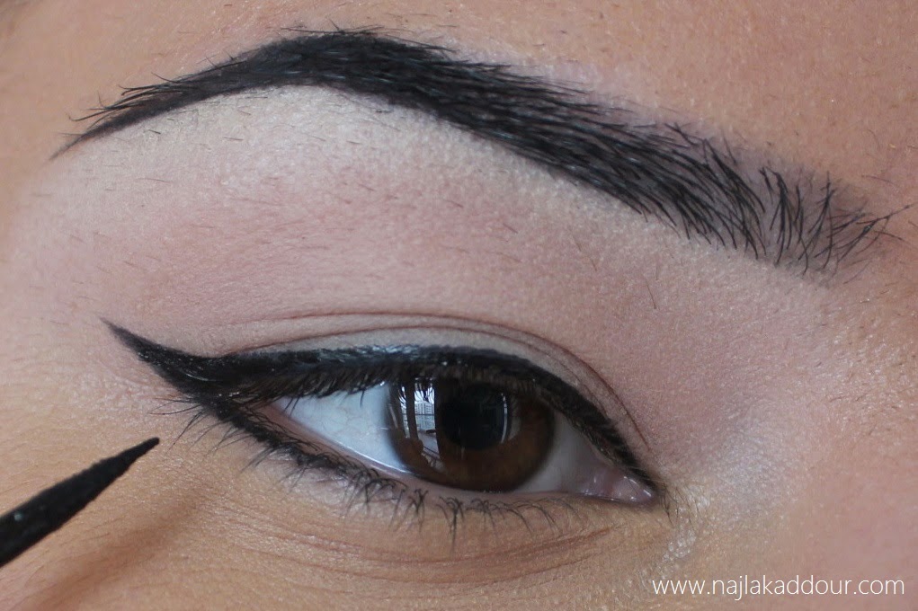 How to apply liquid eyeliner step by step Nail Art and Tattoo Design