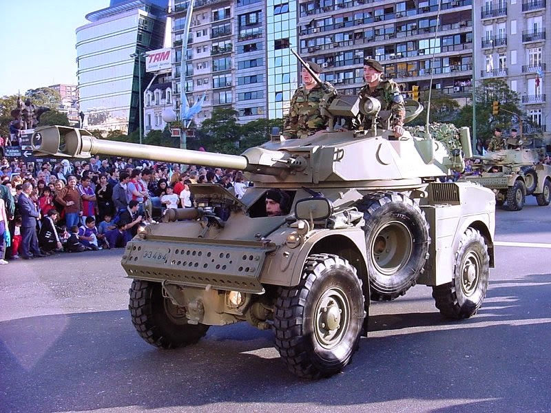 Fuerzas Armadas de Argentina AML+90+F1+argentina