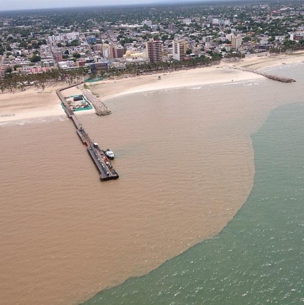 Riohacha puerto de aguas bicolores.