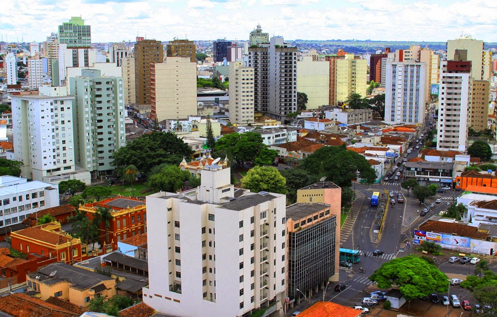 Uberlândia Minas Gerais Enciclopédia Global™