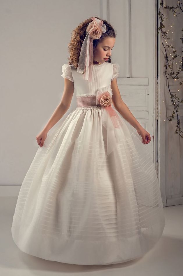 VILLA FÁBULA MODA INFANTIL VESTIDOS PRIMERA COMUNIÓN 2019 2