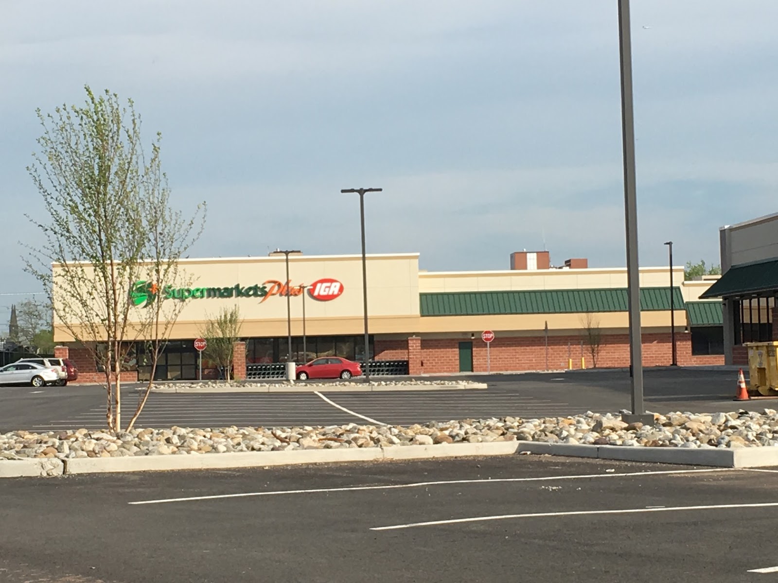 The Market Report Supermarkets Plus IGA Elizabeth, NJ