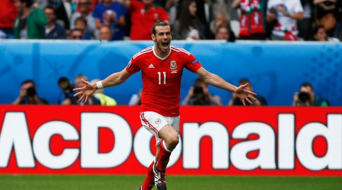 Timnas Wales akhirnya sukses ambil alih puncak klasemen grup B Timnas Wales akhirnya sukses ambil alih puncak klasemen grup B