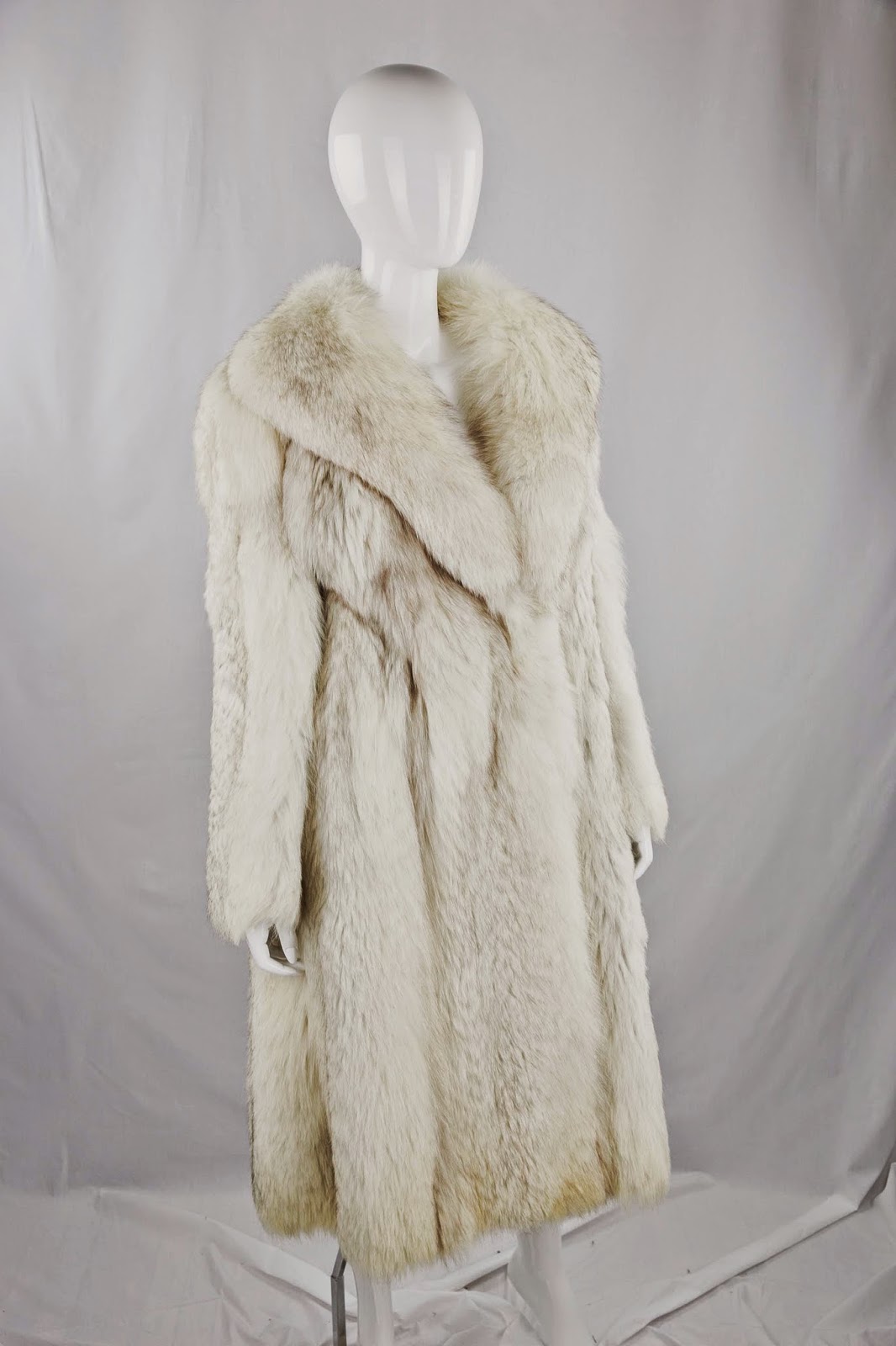 Fashion Focus: Vintage Fur ~ Le Thrift Consignment