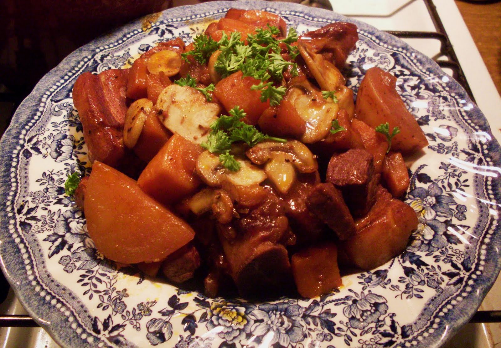 Chih's Weird Food Recipes Recipe 18 Australian lamb shank stewed with veal, pork spare ribs