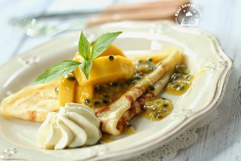 Nasi Lemak Lover Crepes with passion fruit sauce 百香果蜜汁可丽饼