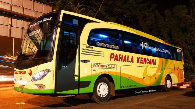 Pahala Kencana Indah Bandar Lampung: Lebih dari Sekadar Armada, Sebuah Legenda di Jalan Raya