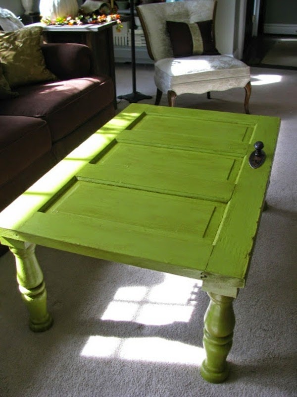 Reuse your old doors – cool decorations and DIY furniture