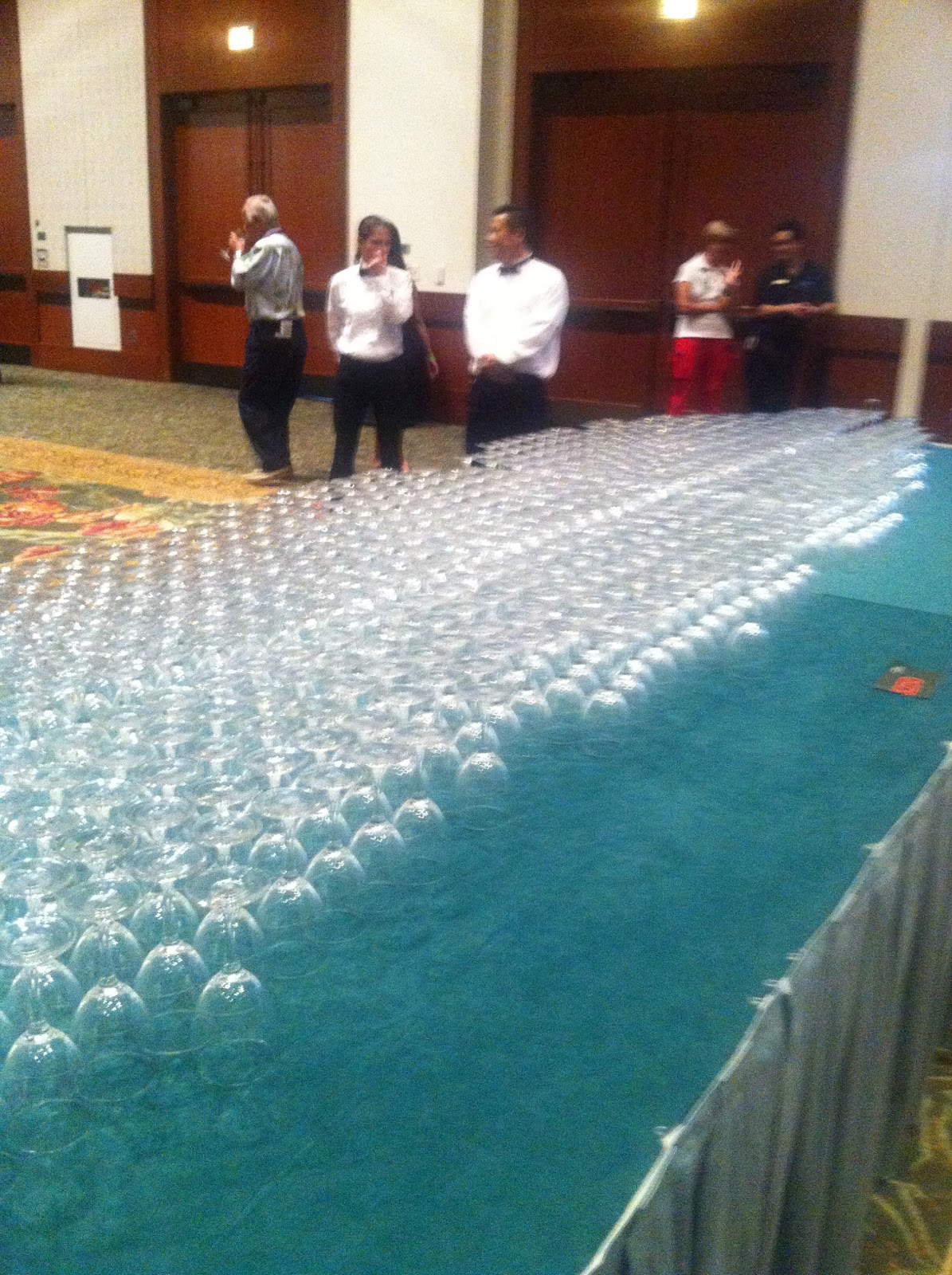 GREAT EATS HAWAII CHOPSTICKS AND WINE