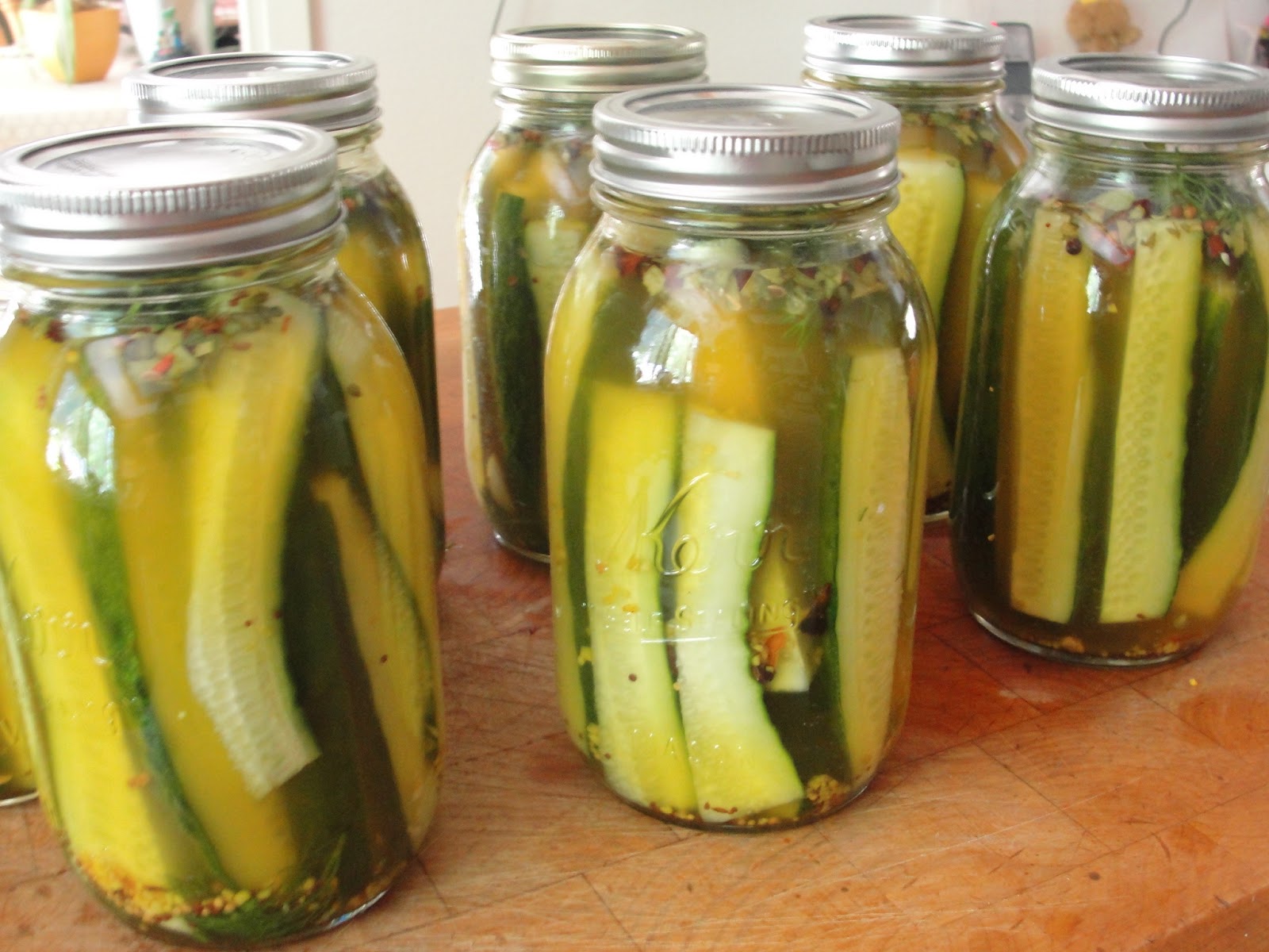 Canarella Dill Pickles