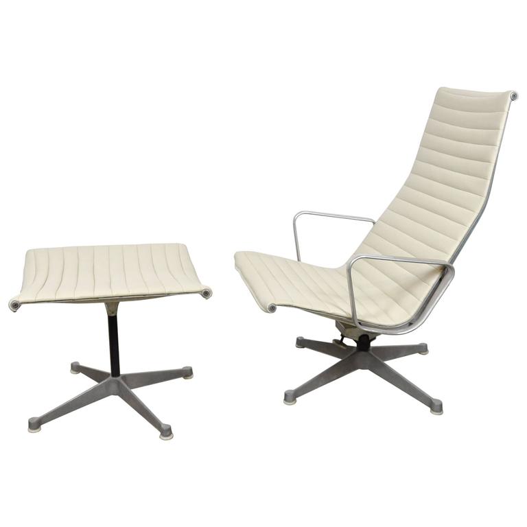 SELECT MODERN Eames Herman Miller Aluminum Group Lounge Chair and Ottoman