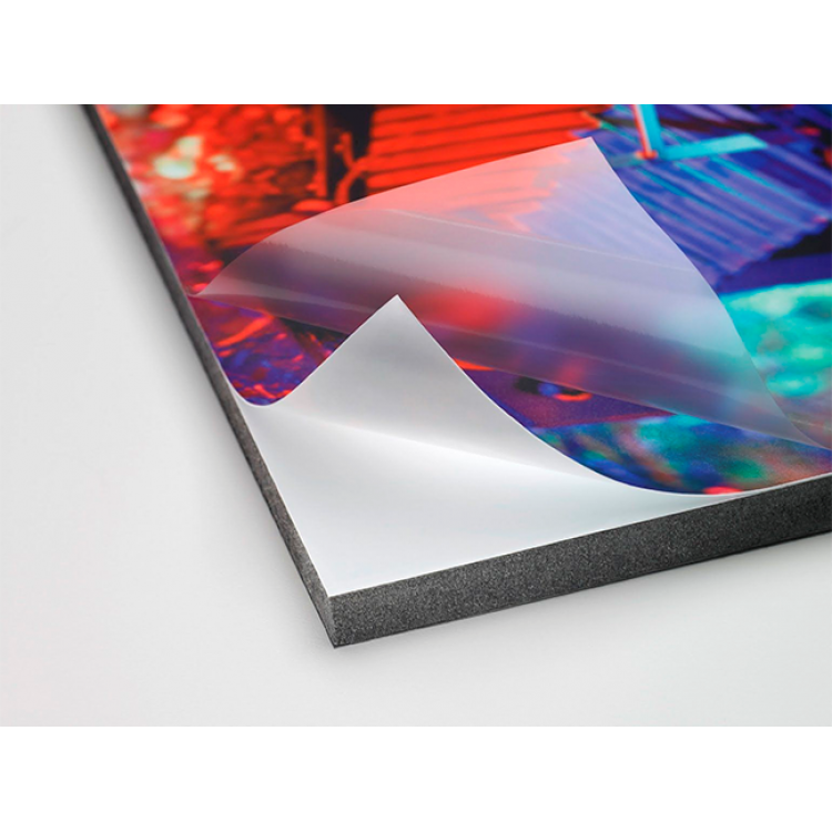 Tahukah Anda Perbedaan Laminating Doff Dan Glossy?