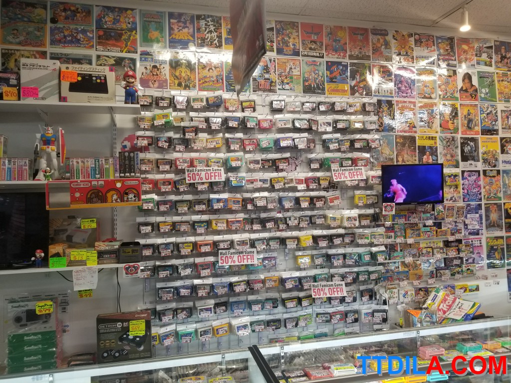 list of video game stores